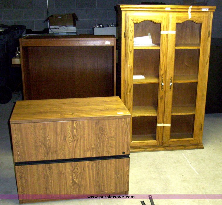 image for item 5037 Assorted furniture