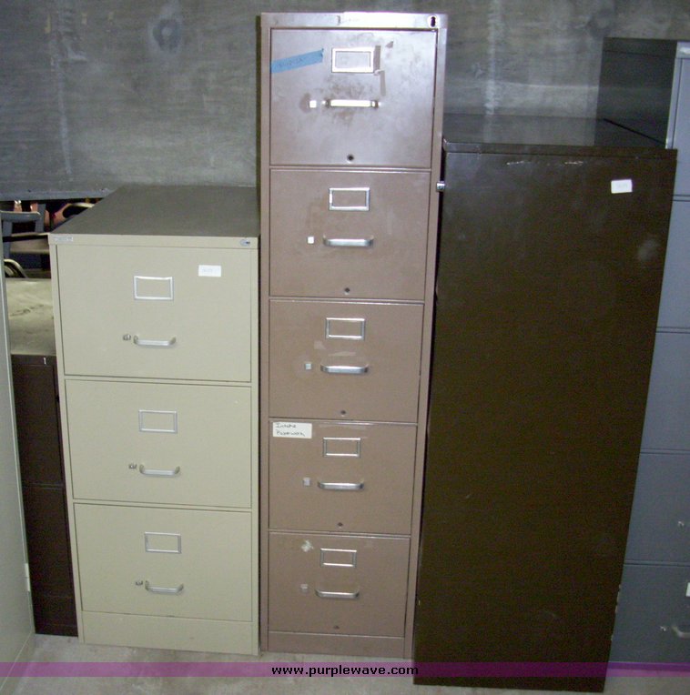 image for item 5039 (4) filing cabinets