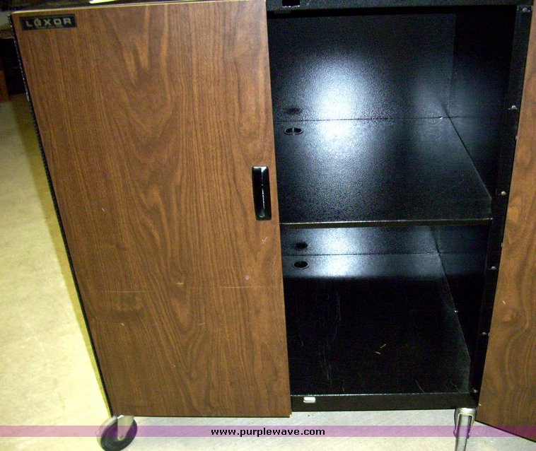 image for item 5039 (4) filing cabinets