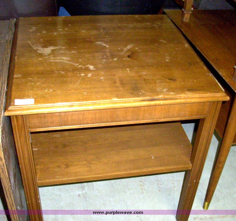 image for item 5040 Assorted furniture