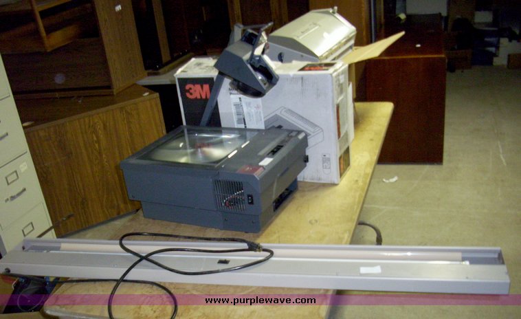 image for item 5042 Assorted office supplies