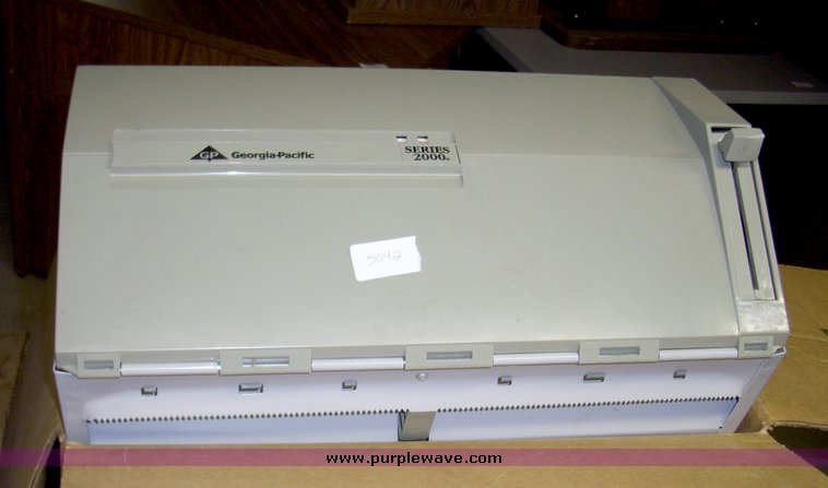 image for item 5042 Assorted office supplies