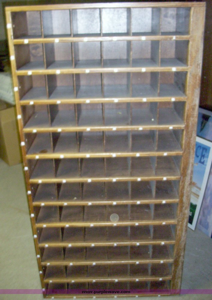 image for item 5052 Assorted office furniture