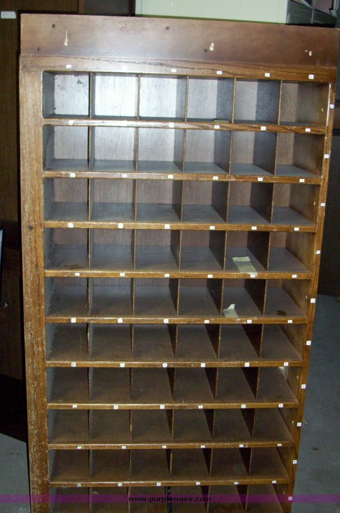 image for item 5052 Assorted office furniture