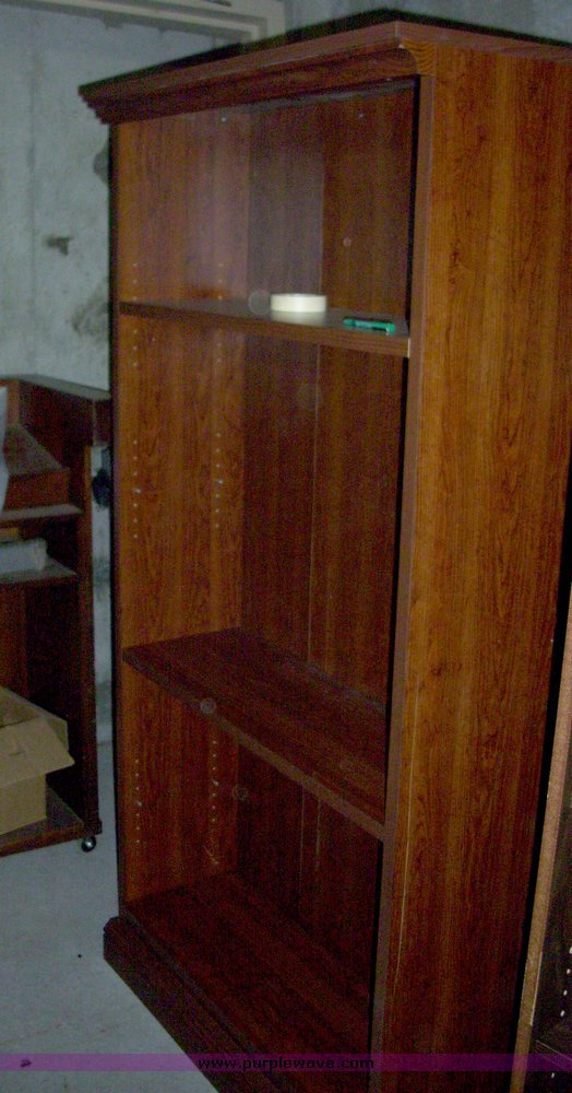 image for item 5052 Assorted office furniture