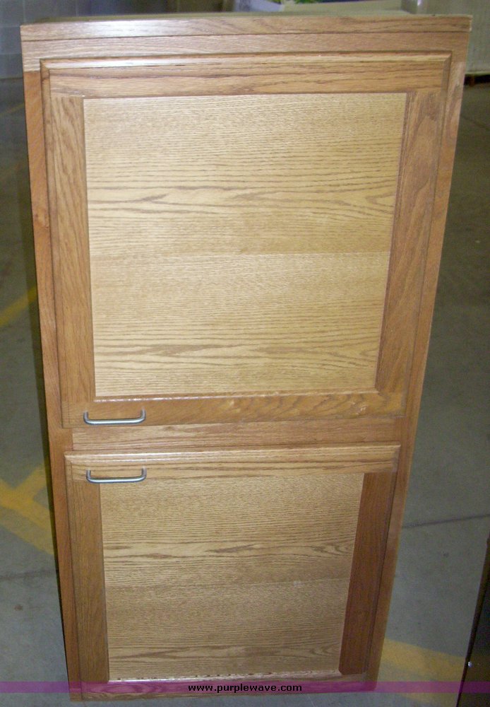 image for item 5052 Assorted office furniture