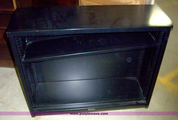 image for item 5052 Assorted office furniture