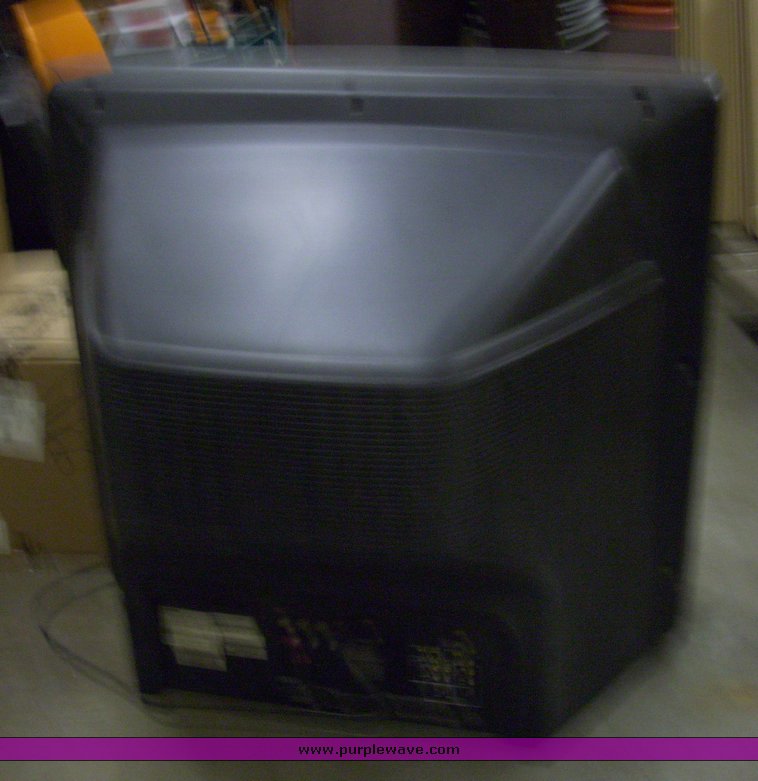 image for item 5095 Toshiba 35" tube television