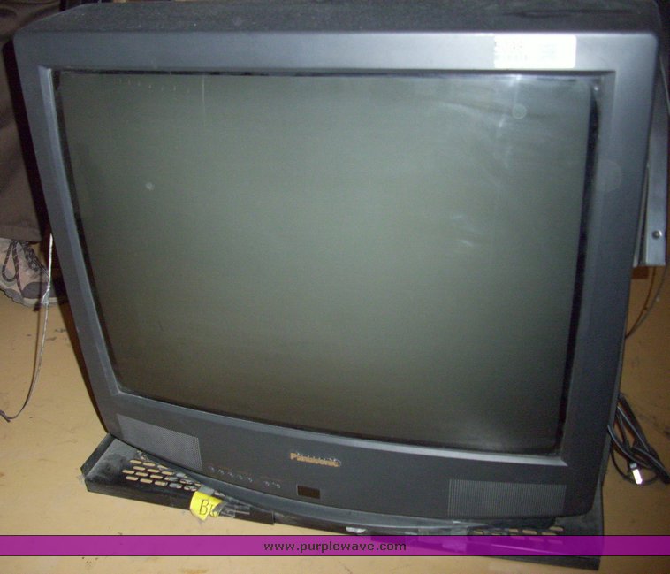 image for item 5098 Panasonic 27" television