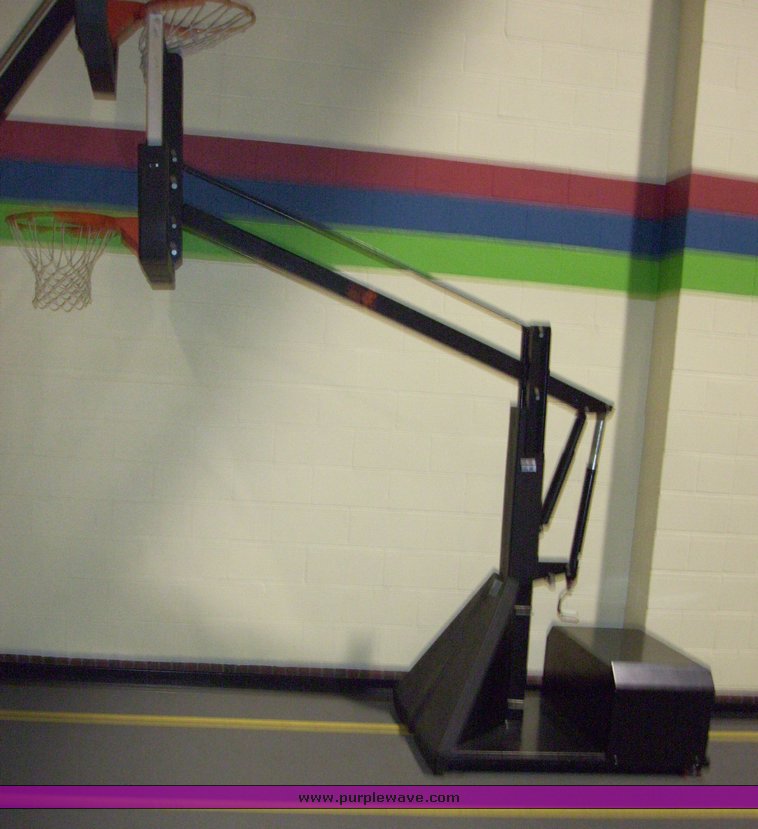 image for item 5103 Pro Future basketball goal