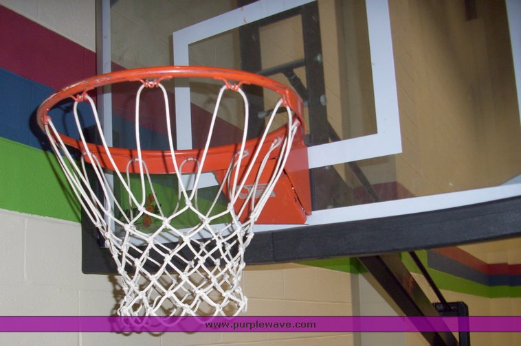 image for item 5104 Pro Future basketball goal