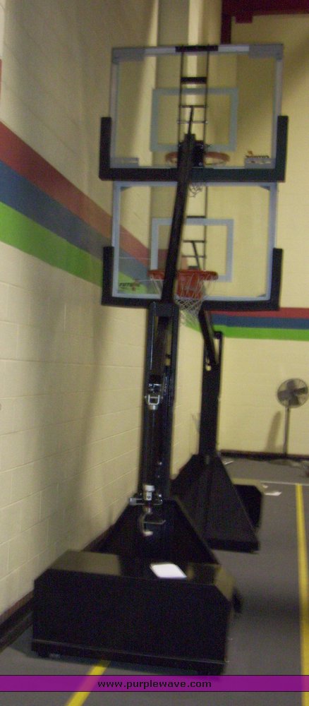 image for item 5104 Pro Future basketball goal