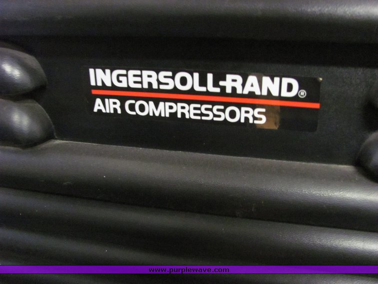image for item 6015 1993 Ingersoll Rand breathing air system