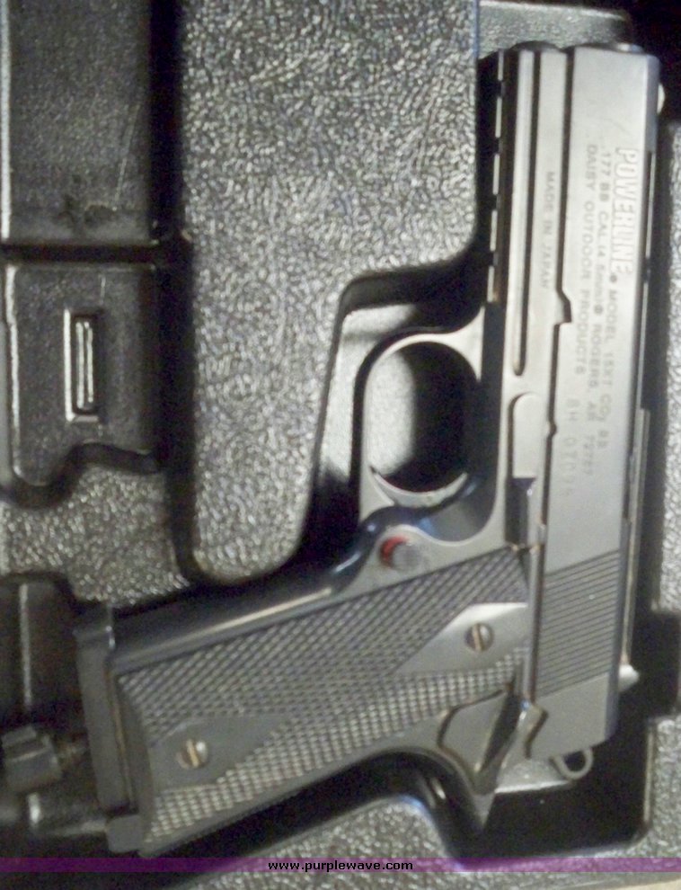 image for item 6594 Assorted pocket knives