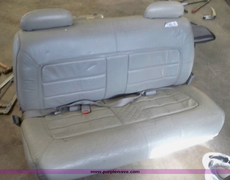 image for item 6599 Third seat from a Ford