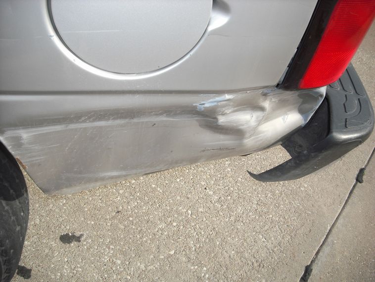 image for item 8001 2004 Chevrolet Tahoe