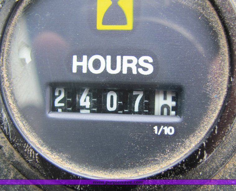 image for item 8034 1986 FMC Vanguard 3000 street sweeper