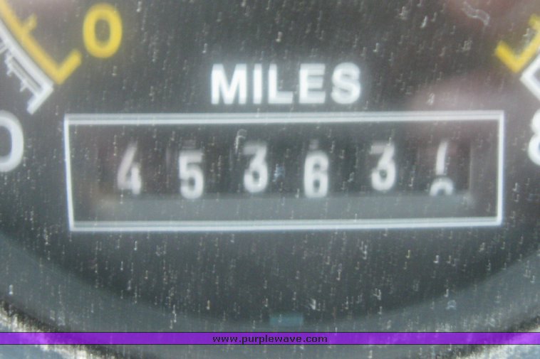 image for item 8442 1990 Thomas 48 passenger school bus