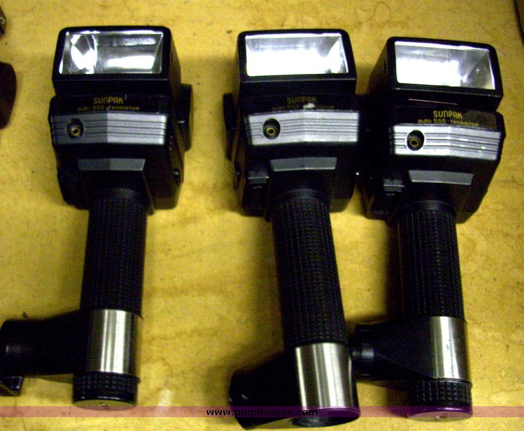 image for item 9045 (14) 35mm cameras