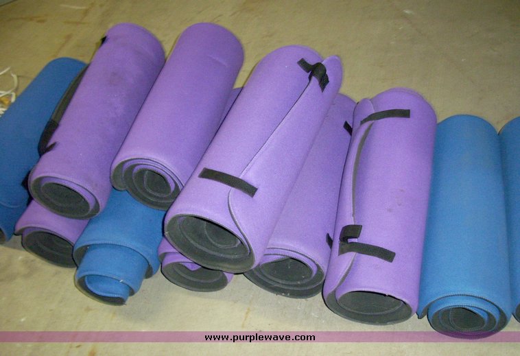 image for item 9046 Assorted exercise equipment