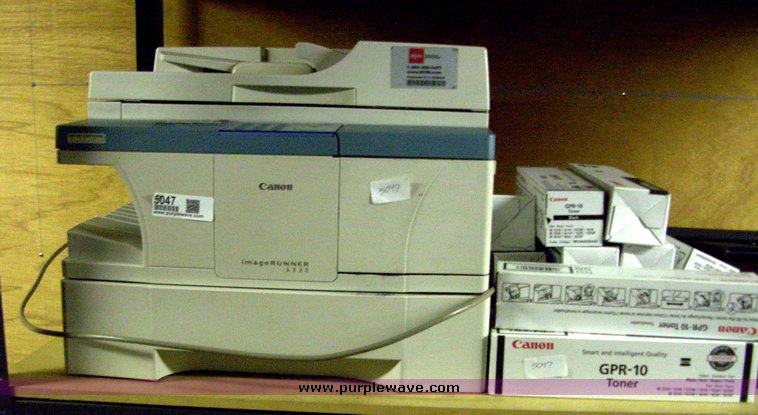 image for item 9047 Assorted office supplies