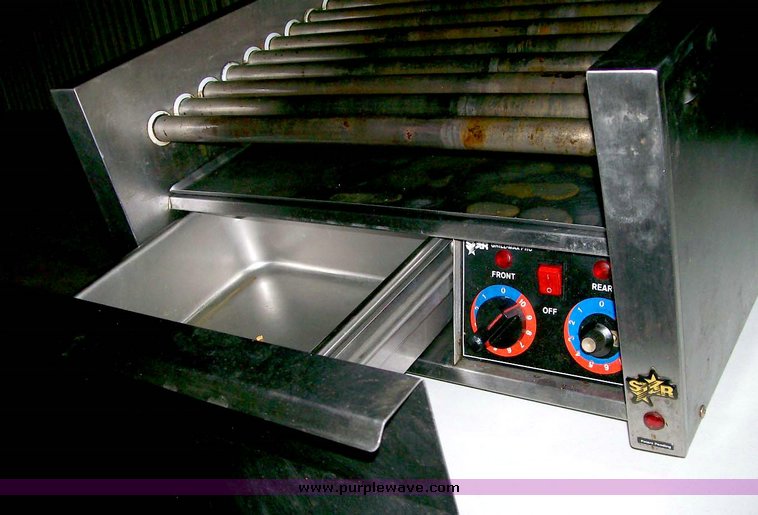 Star hot dog roller and cooker in Hutchinson, KS Item 9053 sold