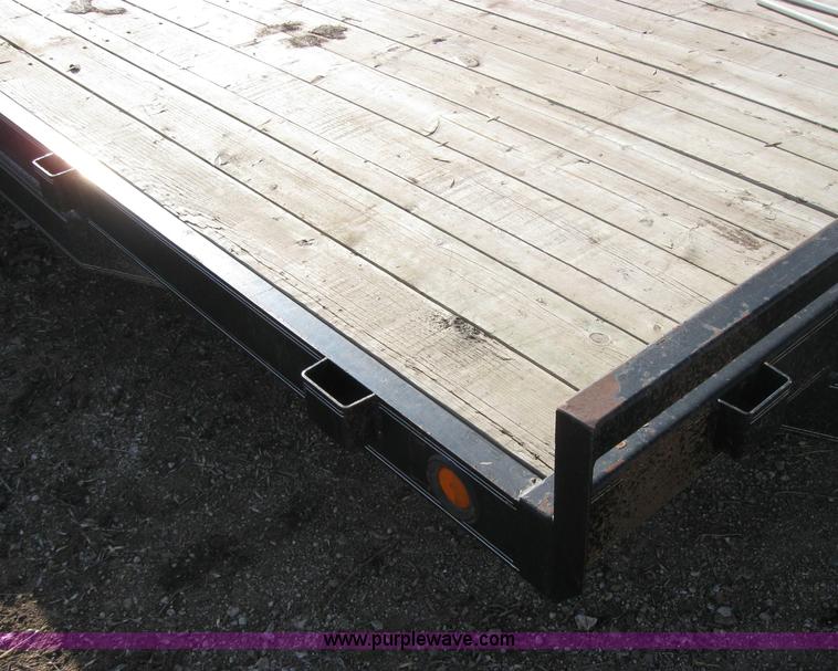 image for item 3161 2004 PJ car hauler trailer