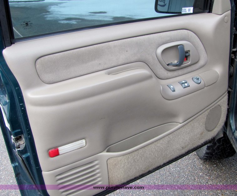 image for item 5094 1997 Chevrolet Tahoe K1500