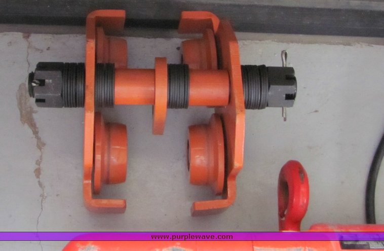 image for item 6010 Dayton 1/2 ton electric winch