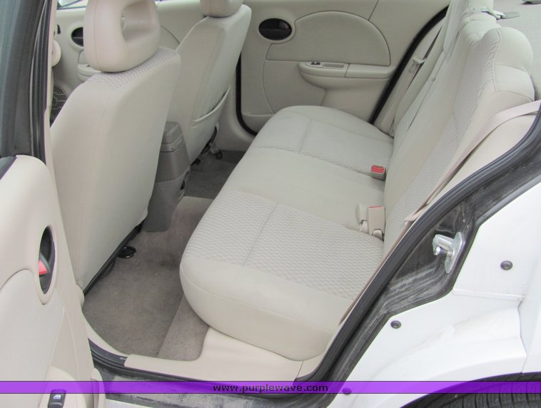 image for item 6011 2007 Saturn Ion