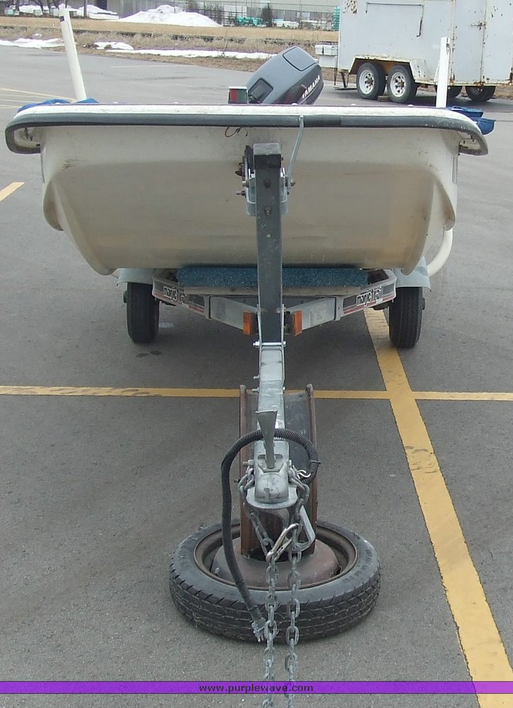 image for item 6626 1993 Carolina V bottom fiberglass boat with trailer