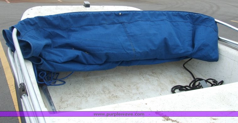 image for item 6626 1993 Carolina V bottom fiberglass boat with trailer