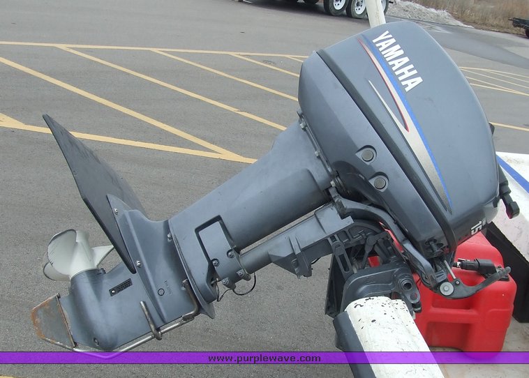 image for item 6626 1993 Carolina V bottom fiberglass boat with trailer