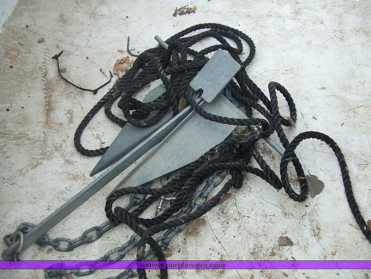 image for item 6626 1993 Carolina V bottom fiberglass boat with trailer