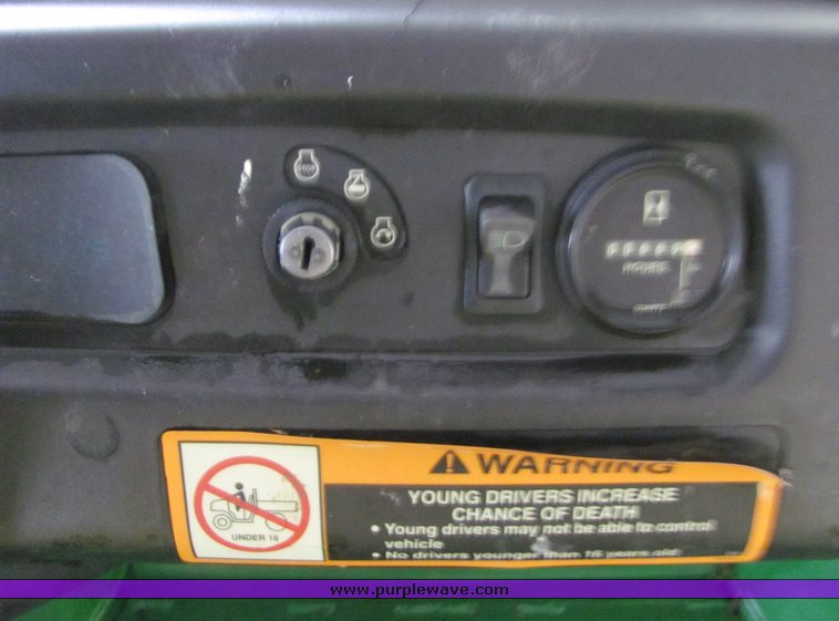 image for item 6691 John Deere Gator 6x4