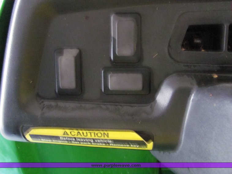 image for item 6691 John Deere Gator 6x4