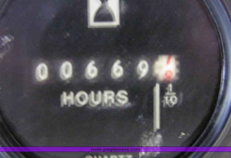 image for item 6691 John Deere Gator 6x4