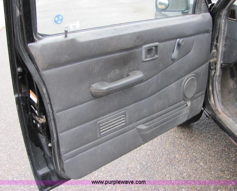 image for item 7052 1997 Nissan Standard/XE