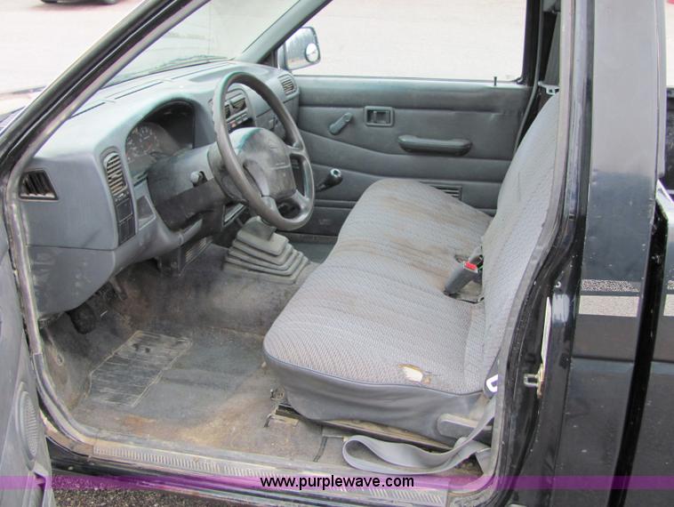 image for item 7052 1997 Nissan Standard/XE