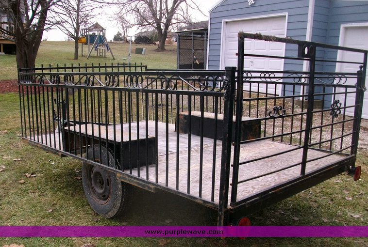 image for item 9006 Utility trailer