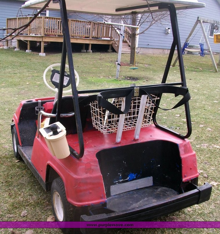 image for item 9008 Yamaha golf cart