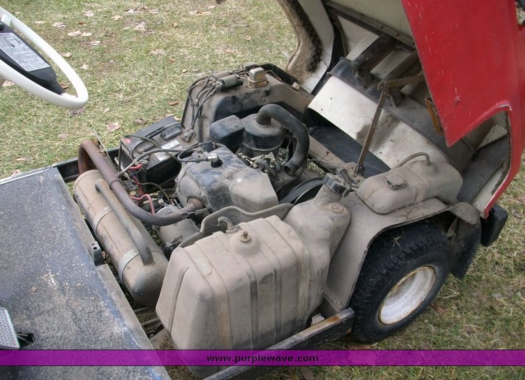 image for item 9008 Yamaha golf cart