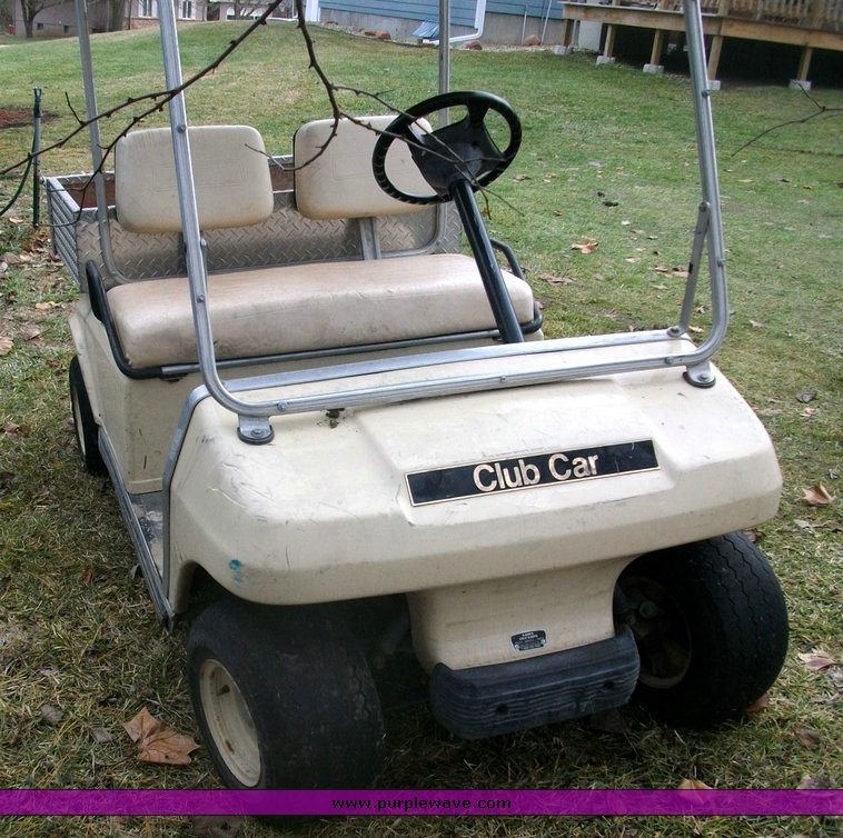 image for item 9010 1993 Electric Club Car