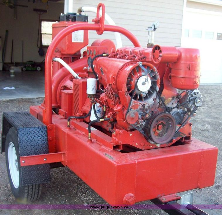 image for item 1100 Sykes 6" pump on trailer