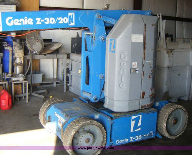 image for item 2400 1998 Genie Z30/20N articulating boom lift