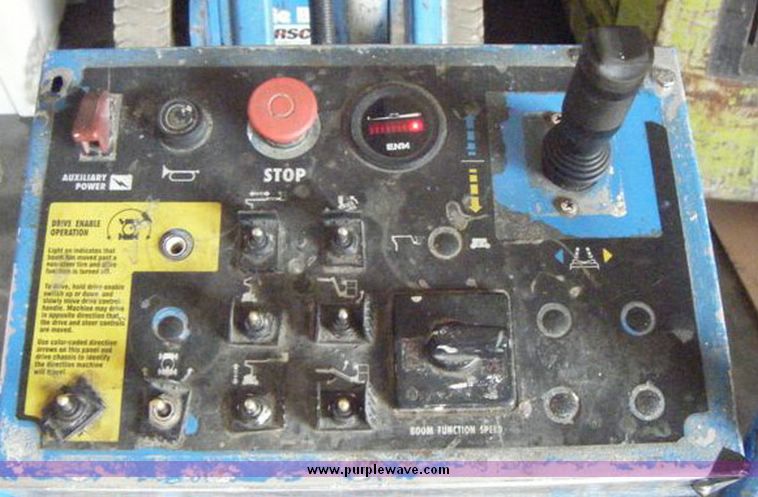 image for item 2400 1998 Genie Z30/20N articulating boom lift