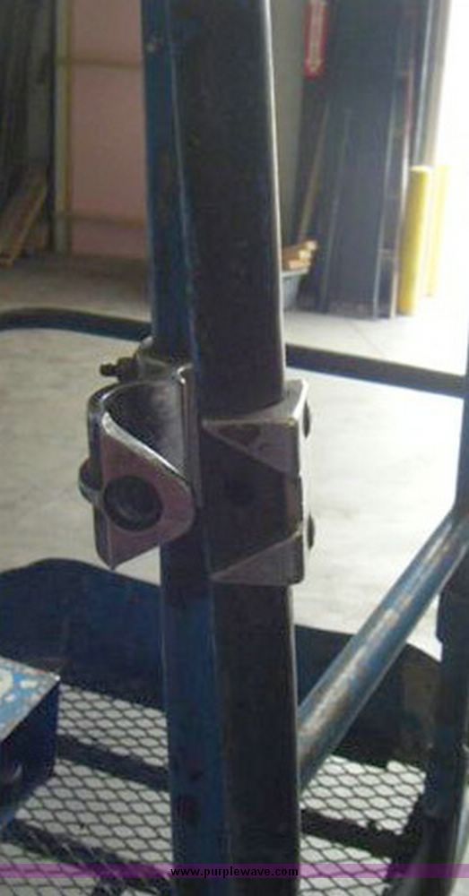 image for item 2400 1998 Genie Z30/20N articulating boom lift