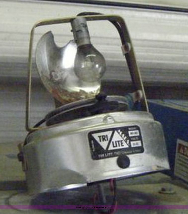 image for item 2400 1998 Genie Z30/20N articulating boom lift