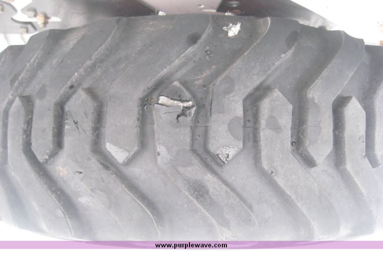 image for item 3879 2007 Bobcat S175 skid steer