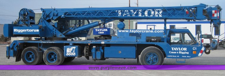 image for item 4468 1975 Pettibone 50TKLS 25 ton hydraulic truck crane